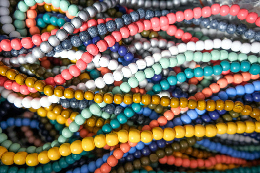 Gemstone Beads vs. Glass Beads: Unveiling the Pros and Cons