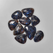 GEMSTONE, LAPIRADRY ASTIST