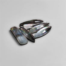 Rose Cut Crystal And Tahitian Mother Of Pearl Doublets Lot